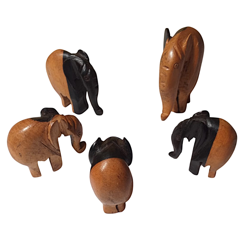 Série d'éléphants africain en bois